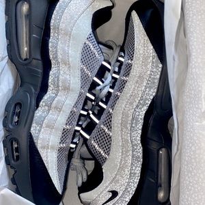 Brand new Nike air max